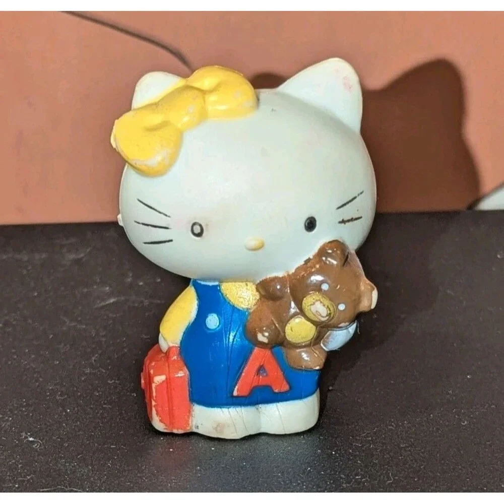 Vintage 1983 SANRIO Hello Kitty ANNA GARDENER 2